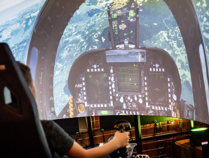 <h2>Complete Flight Simulators</h2>